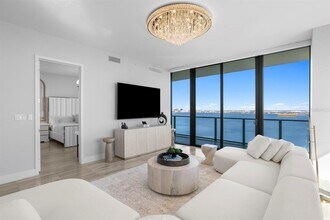 3101 Bayshore Blvd in Tampa, FL - Foto de edificio - Building Photo