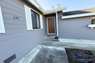 349 Arroyo Dr in South San Francisco, CA - Building Photo - Building Photo