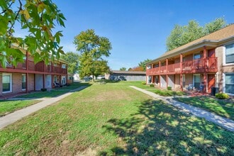 Tracks at Seymour in Seymour, IN - Foto de edificio - Building Photo