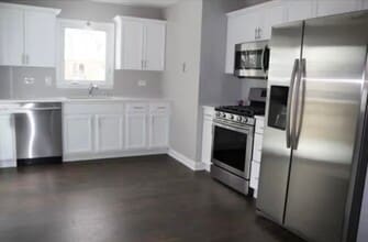 8925 Golfview Dr in Orland Park, IL - Building Photo - Building Photo