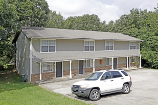 2409 N Brophy Ave in Fayetteville, AR - Building Photo