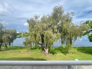 3477 NW 44th St in Lauderdale Lakes, FL - Building Photo - Building Photo
