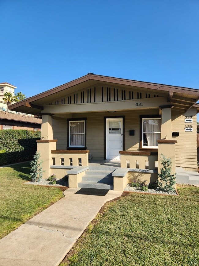 331 N Olive St in Orange, CA - Building Photo - Building Photo