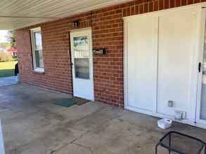 614 W H St in Elizabethton, TN - Building Photo - Building Photo