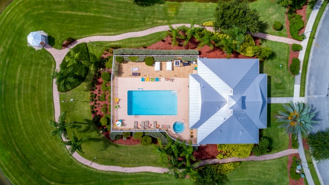 4070 Alamanda Key Dr in Melbourne, FL - Foto de edificio - Building Photo