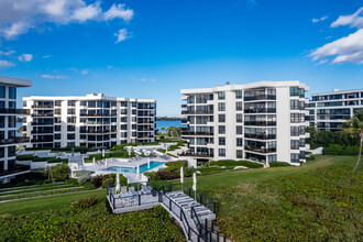 Oasis Palm Beach in Palm Beach, FL - Building Photo - Building Photo