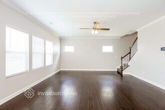 8328 Flint Hill Dr in Charlotte, NC - Foto de edificio - Building Photo