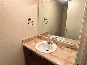 5628 Hearthwood Ct in Arlington, TX - Building Photo - Building Photo