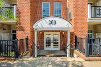 200 W Elm St in Conshohocken, PA - Building Photo - Building Photo