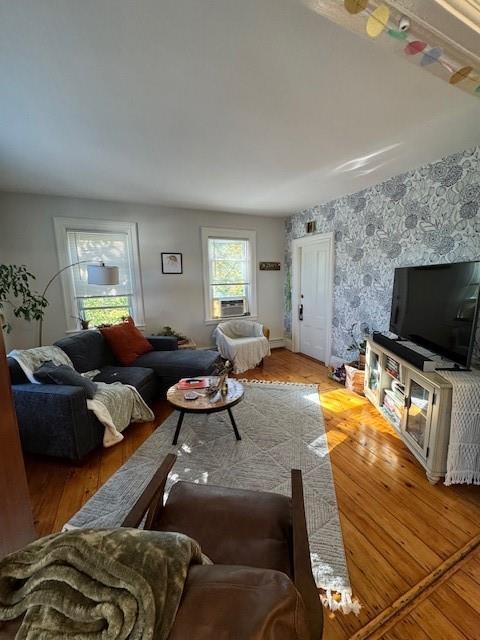 124 Wood St in Bristol, RI - Building Photo