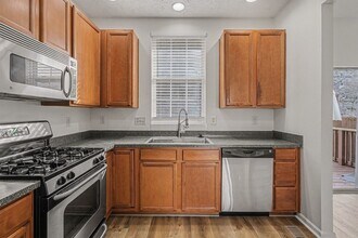 7277 Charlotte Pike in Nashville, TN - Building Photo - Building Photo