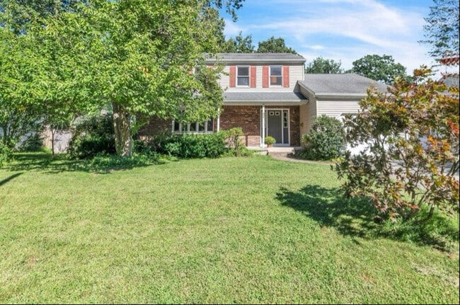 property at 63 Oakwood Dr