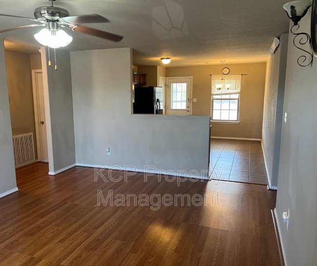 221 Regency Dr in Barling, AR - Building Photo - Building Photo