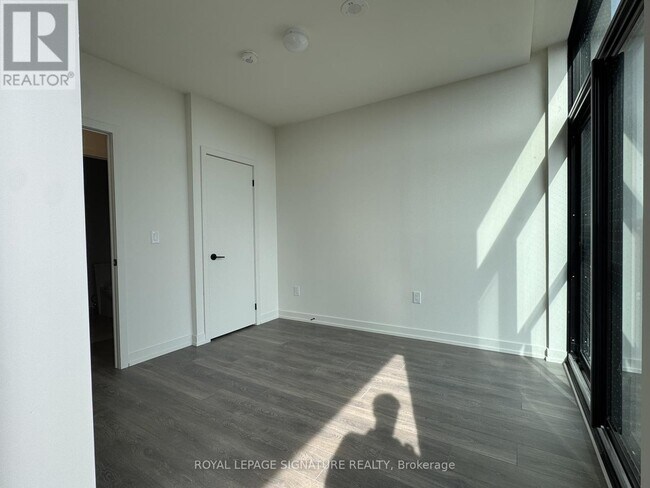 181 Sterling Rd in Toronto, ON - Building Photo - Building Photo