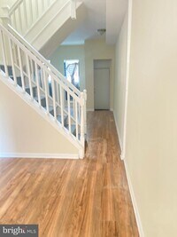 538 N Pulaski St photo'