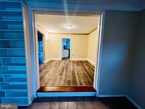 428 Paxson Ave in Glenside, PA - Building Photo - Building Photo