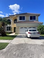 18511 NW 14th St in Pembroke Pines, FL - Building Photo
