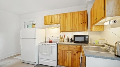 38 Victoria St in St John's, NL - Building Photo - Building Photo