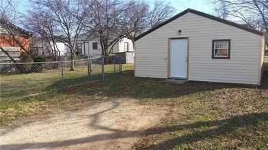 626 E N 15th St in Abilene, TX - Building Photo - Building Photo