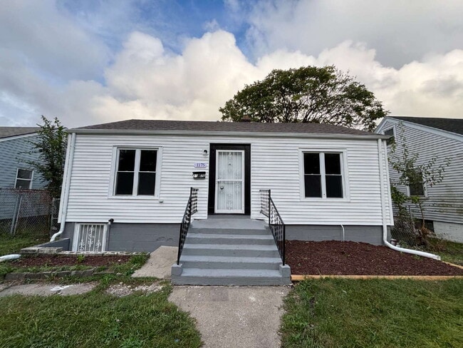 property at 1175 Noble St