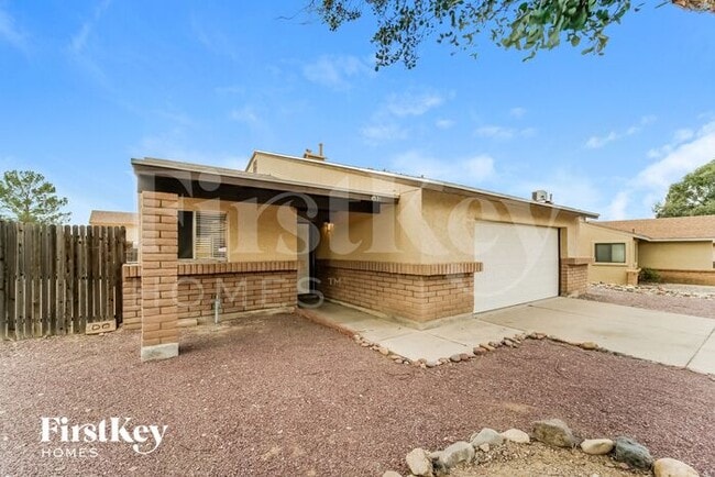 4531 W Dunn Pl in Tucson, AZ - Foto de edificio - Building Photo