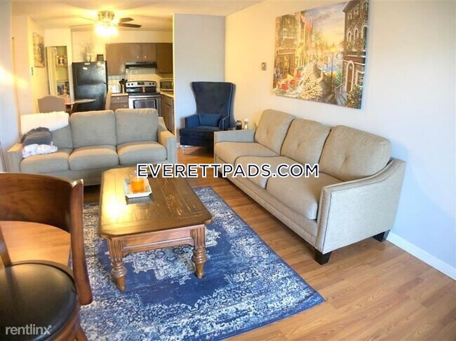 881 Broadway-Unit -19 in Everett, MA - Building Photo - Building Photo