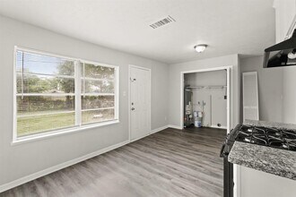 6314 Crestville St in Houston, TX - Building Photo - Building Photo