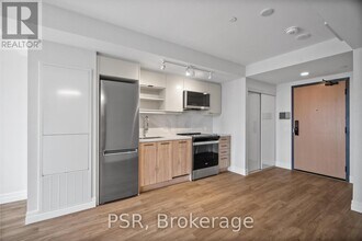 203-3203 Jarvis St in Toronto, ON - Building Photo - Building Photo