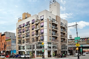 400 Bedford Ave in Brooklyn, NY - Building Photo