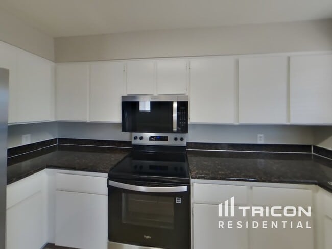7331 W Mountain View Rd in Peoria, AZ - Building Photo - Building Photo