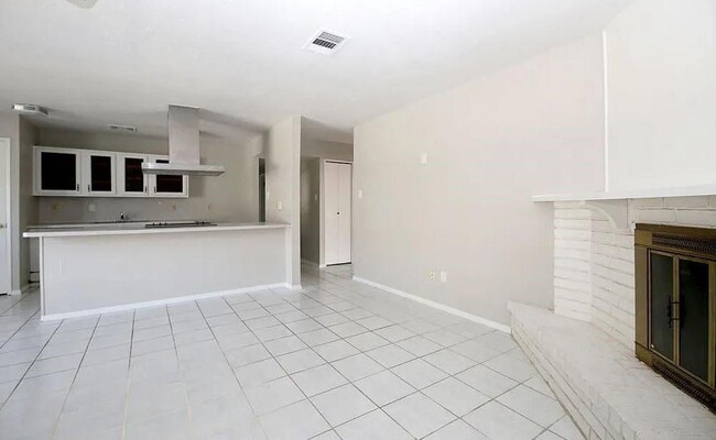 4310 Kacee Dr in Houston, TX - Building Photo - Building Photo