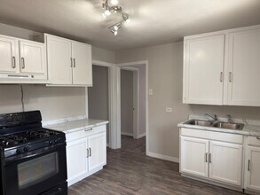 1422 W Mariposa Dr in San Antonio, TX - Building Photo - Building Photo