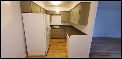 2805 S Alaska St in Seattle, WA - Building Photo - Building Photo