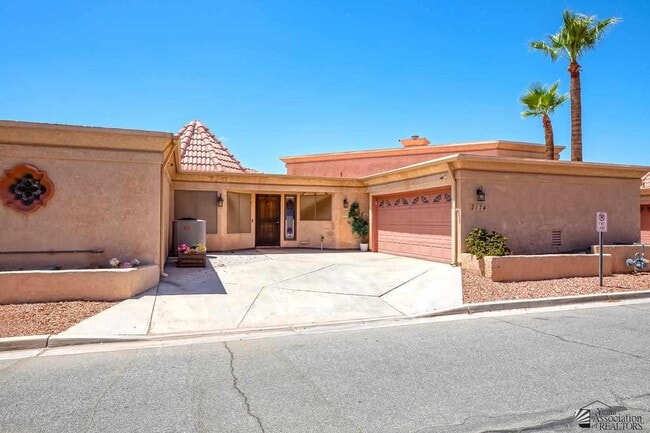 2174 S Del Valle Way in Yuma, AZ - Building Photo - Building Photo