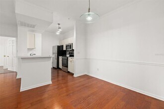 2001 Tizewell Cir in Orlando, FL - Building Photo - Building Photo