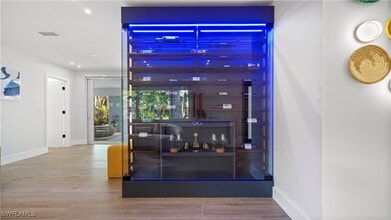 4712 Mi Casa Ct in Ft. Myers, FL - Building Photo - Building Photo