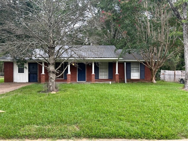 property at 664 Queen Julianna Ln