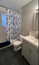 1123 S Victory St, Unit A in Little Rock, AR - Foto de edificio - Building Photo