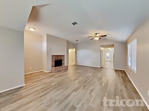 807 Castlewick Ct in Arlington, TX - Building Photo - Building Photo