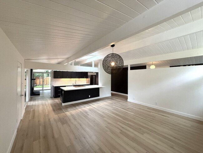 819 Greenberry Ln in San Rafael, CA - Building Photo - Building Photo