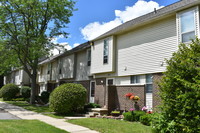 Townhomes Of Edgemont Park in Grand Blanc, MI - Building Photo - Building Photo