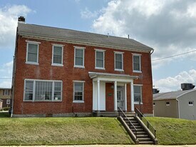 1530 New Holland Rd, Unit First Floor A in Reading, PA - Building Photo