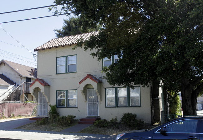 3424-3426 Dimond Ave in Oakland, CA - Building Photo - Building Photo