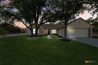 101 N Kings Canyon Dr in Cedar Park, TX - Building Photo - Building Photo