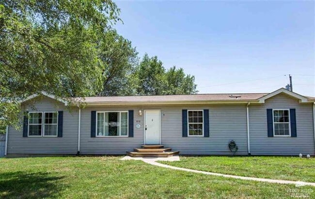 property at 810 Janice St