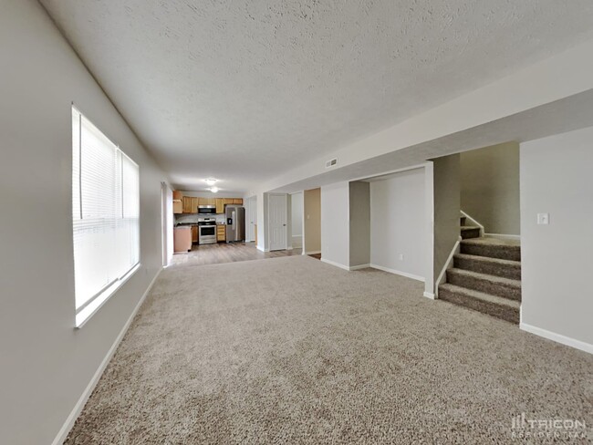 6215 Copeland Lakes Ln in Indianapolis, IN - Building Photo - Building Photo