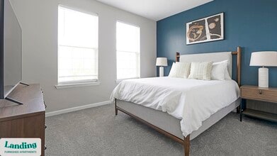 302 Constitution Ave, Unit B3-409 in Bayonne, NJ - Foto de edificio - Building Photo