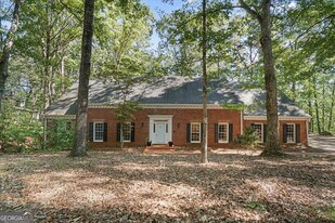 80 Cliffcreek Trce NE in Atlanta, GA - Building Photo