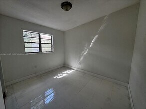 1950 Washington Ave in Opa Locka, FL - Building Photo - Building Photo