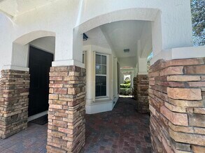 374 Columbus St in Palm Beach Gardens, FL - Building Photo - Building Photo